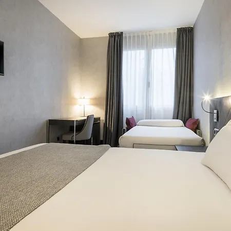 Hotel Ilunion Bel-art 4*